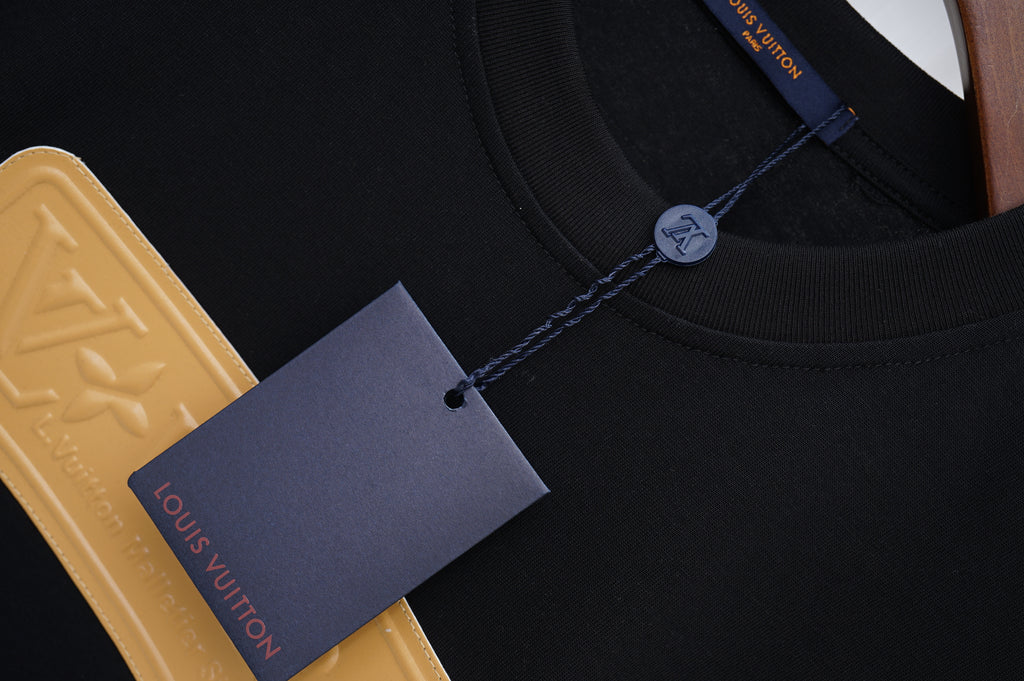 U1N45E7 Popular T-shirt