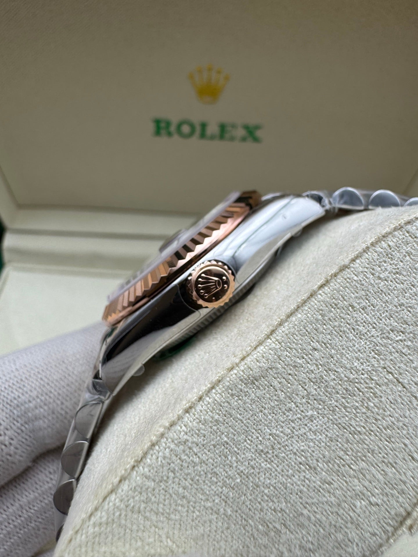 L1R36L11 Popular Watches