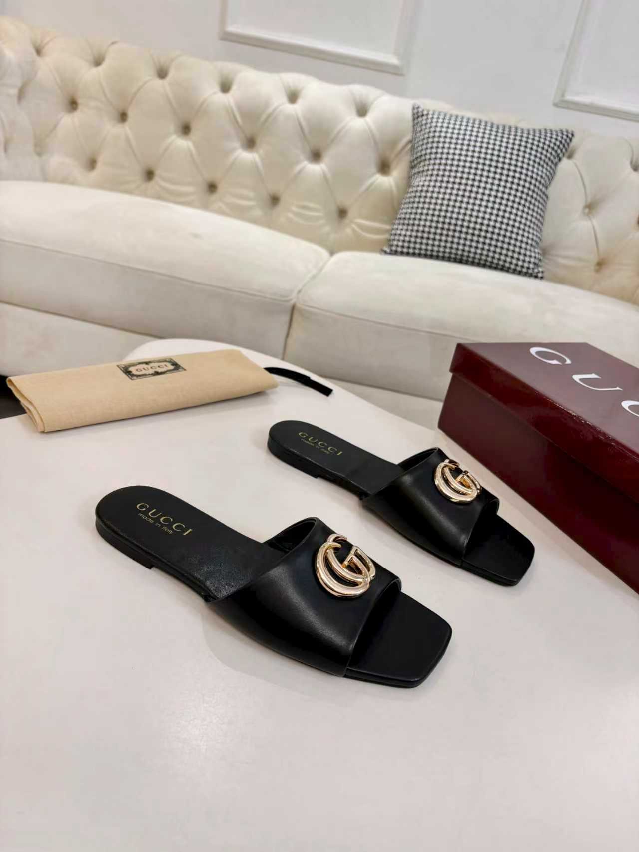 Z2P36B43 Popular high-quality leather Shoes