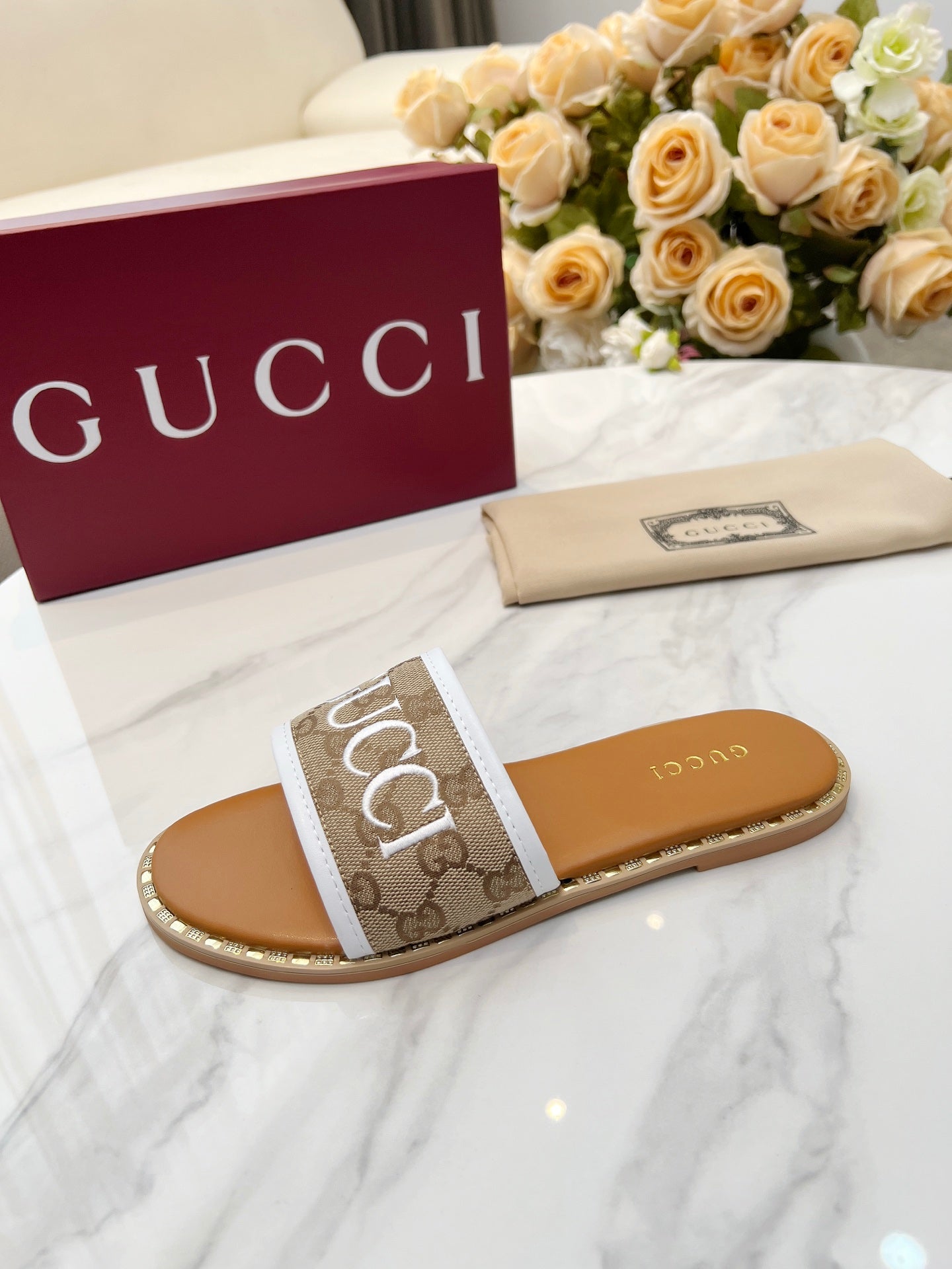 Z2Q55B29 Popular high-quality  Shoes