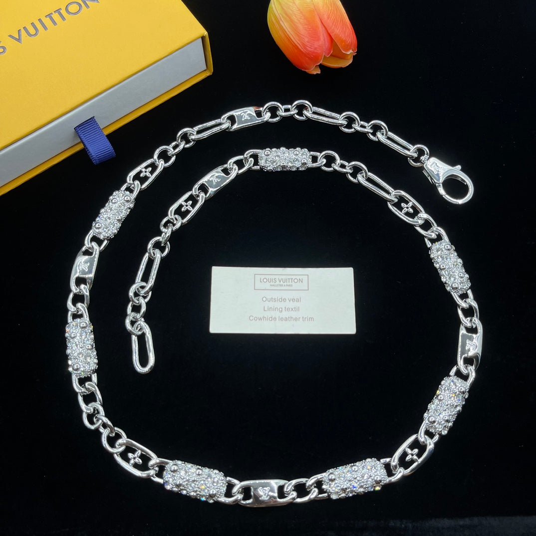 X1Q85E127X Popular Necklace