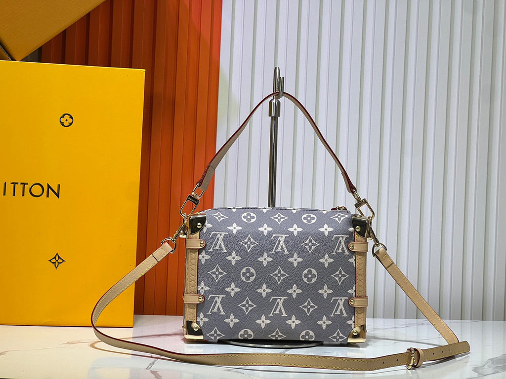 B1N55E19 Popular leather bag