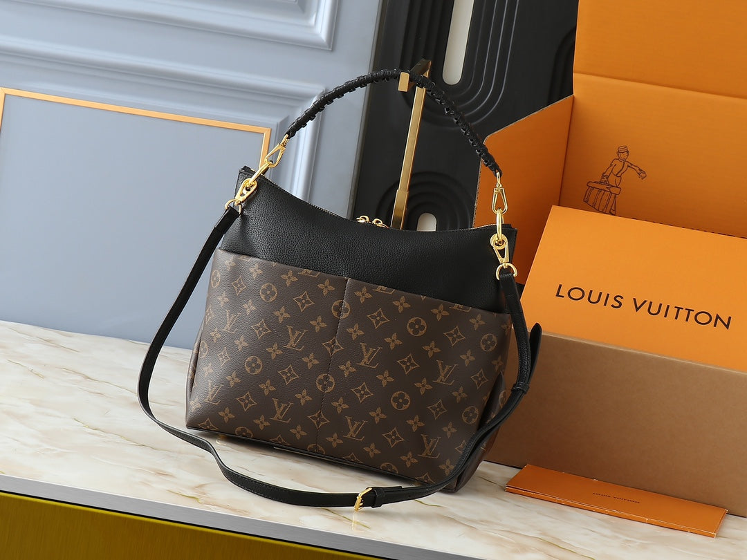 B1W35E115 Popular leather bag