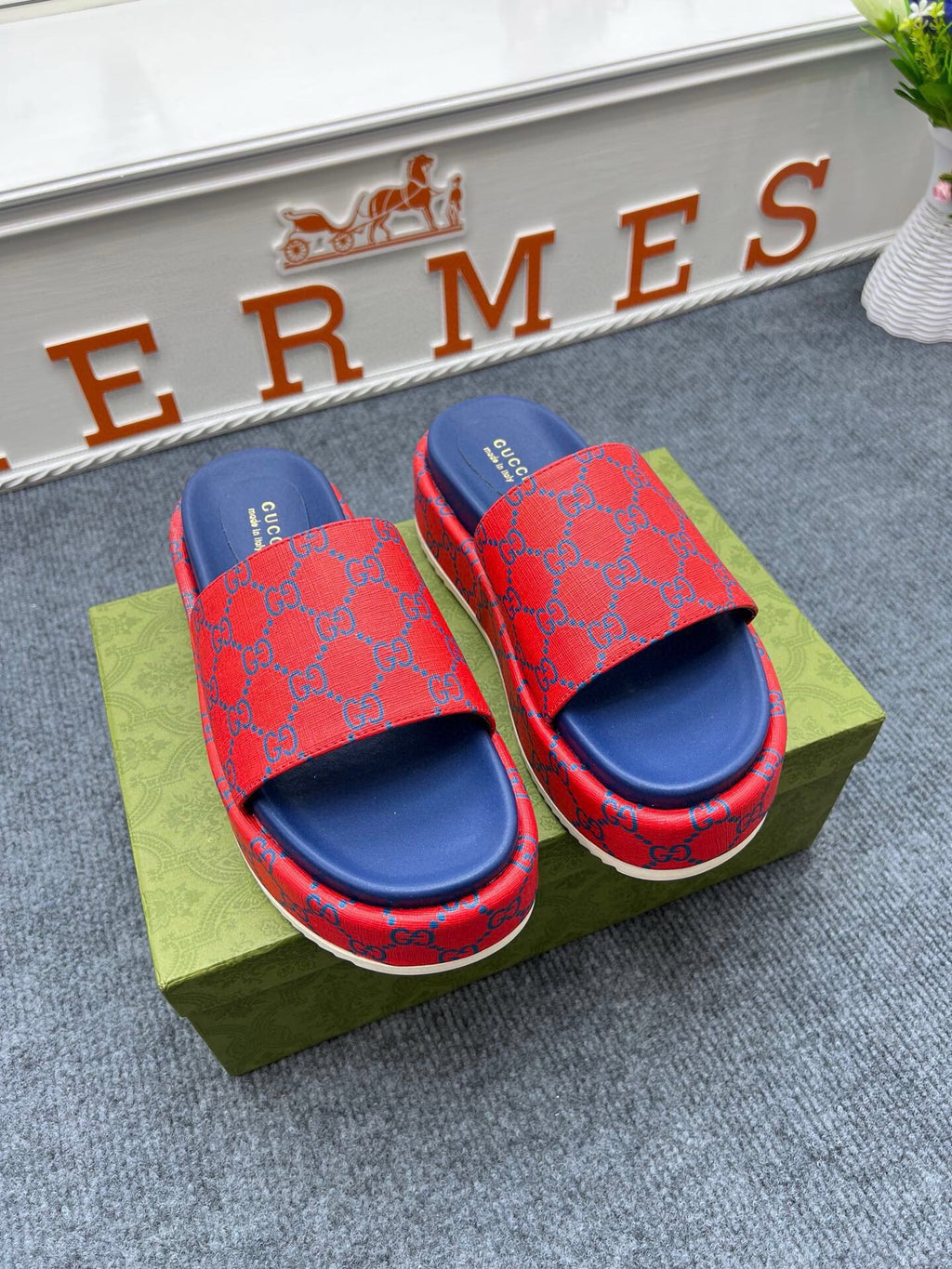 Z5ZB122 Popular slippers  Sole thickness 5.5cm