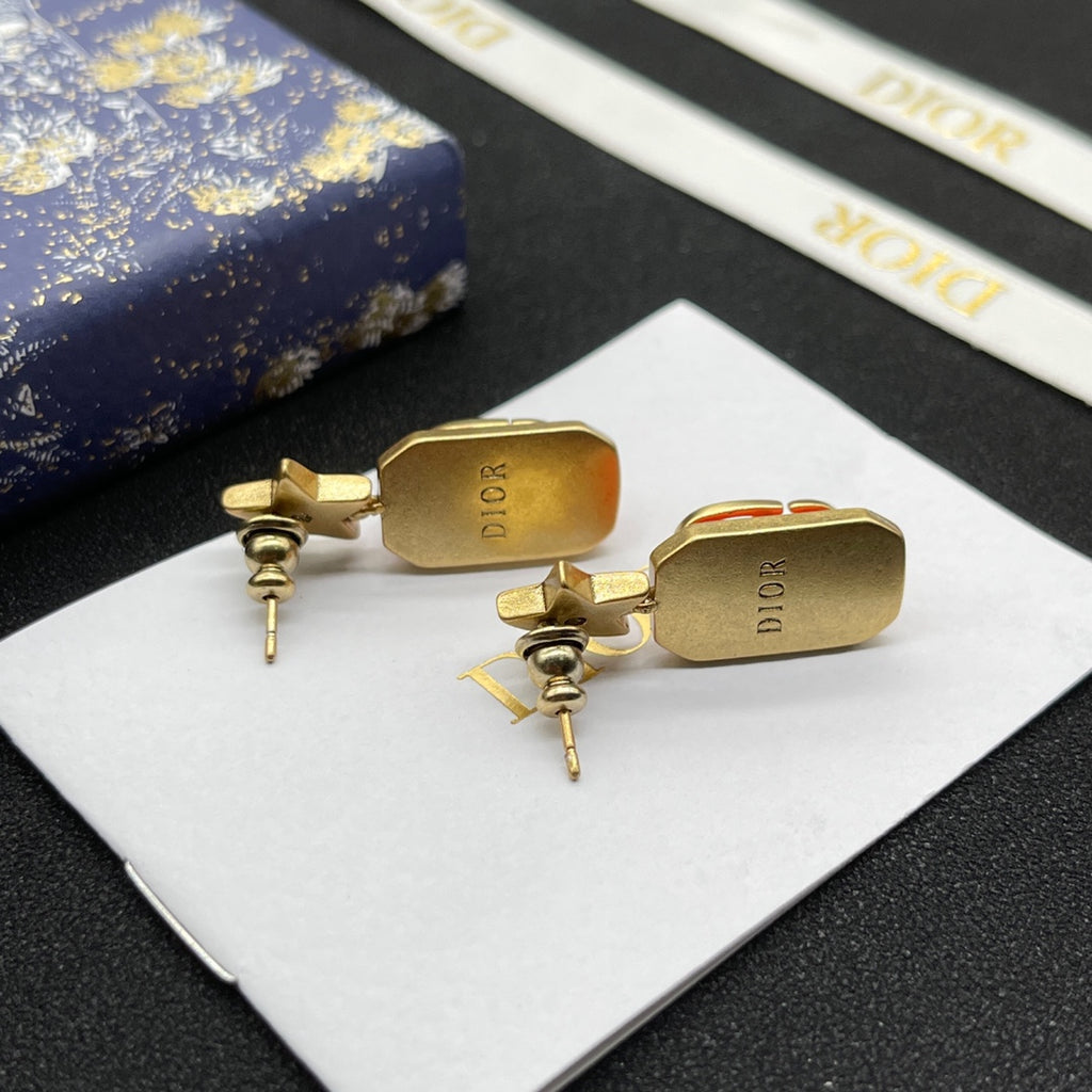 X1Z94D1039E Popular Earrings