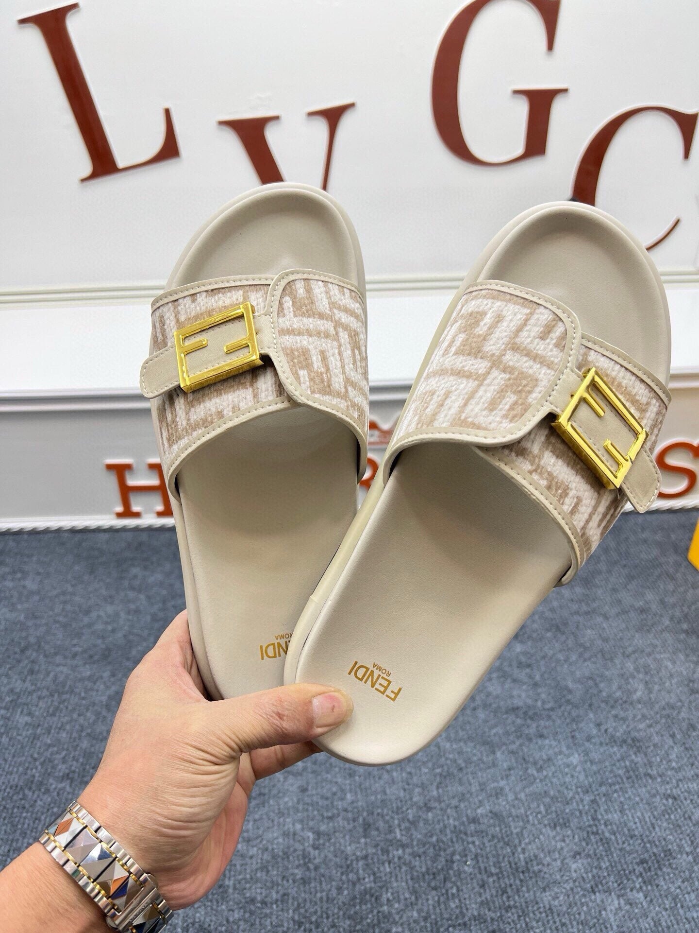 Z5ZF37 Popular slippers