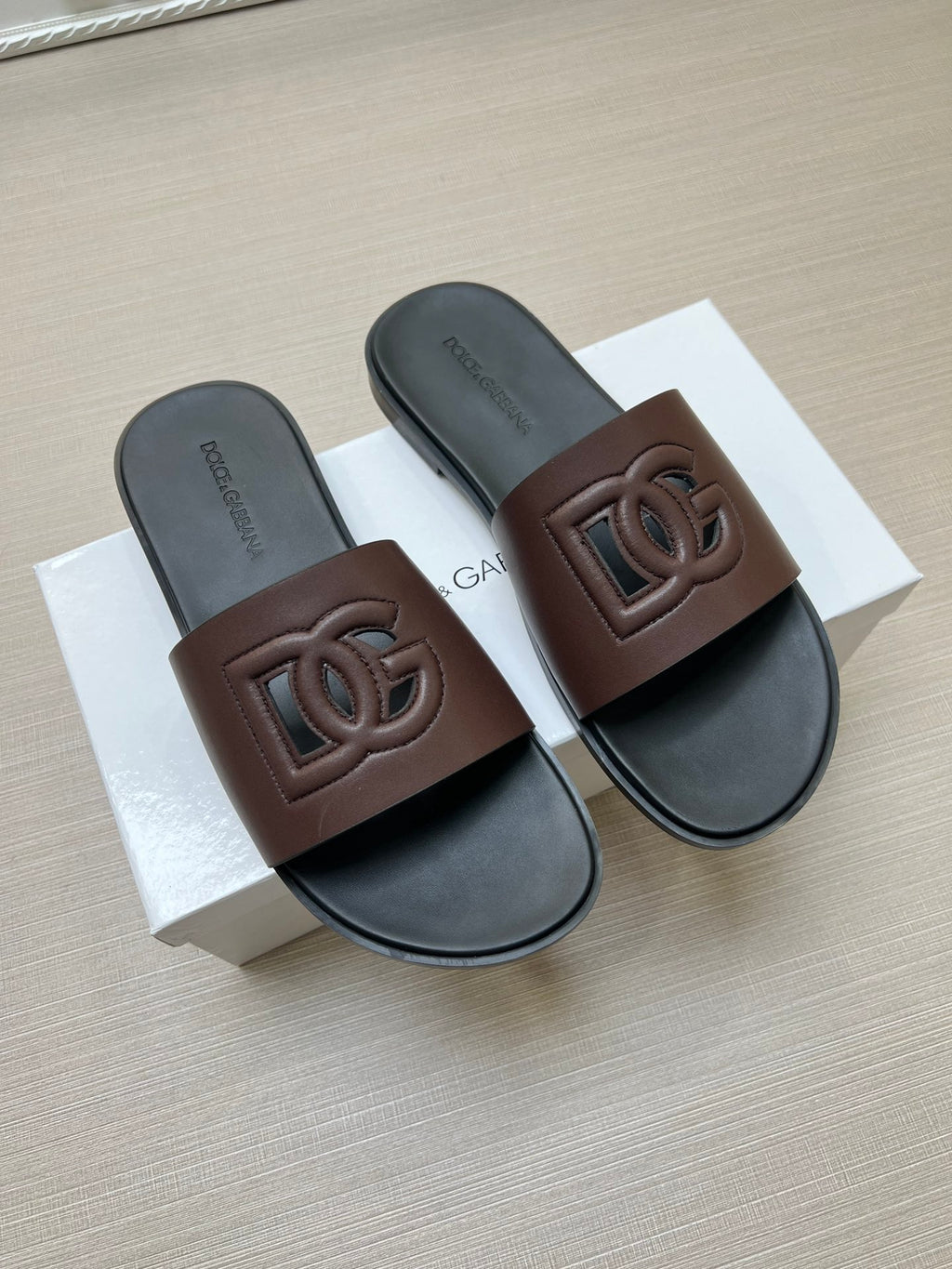 Z5ZA63 Popular slippers