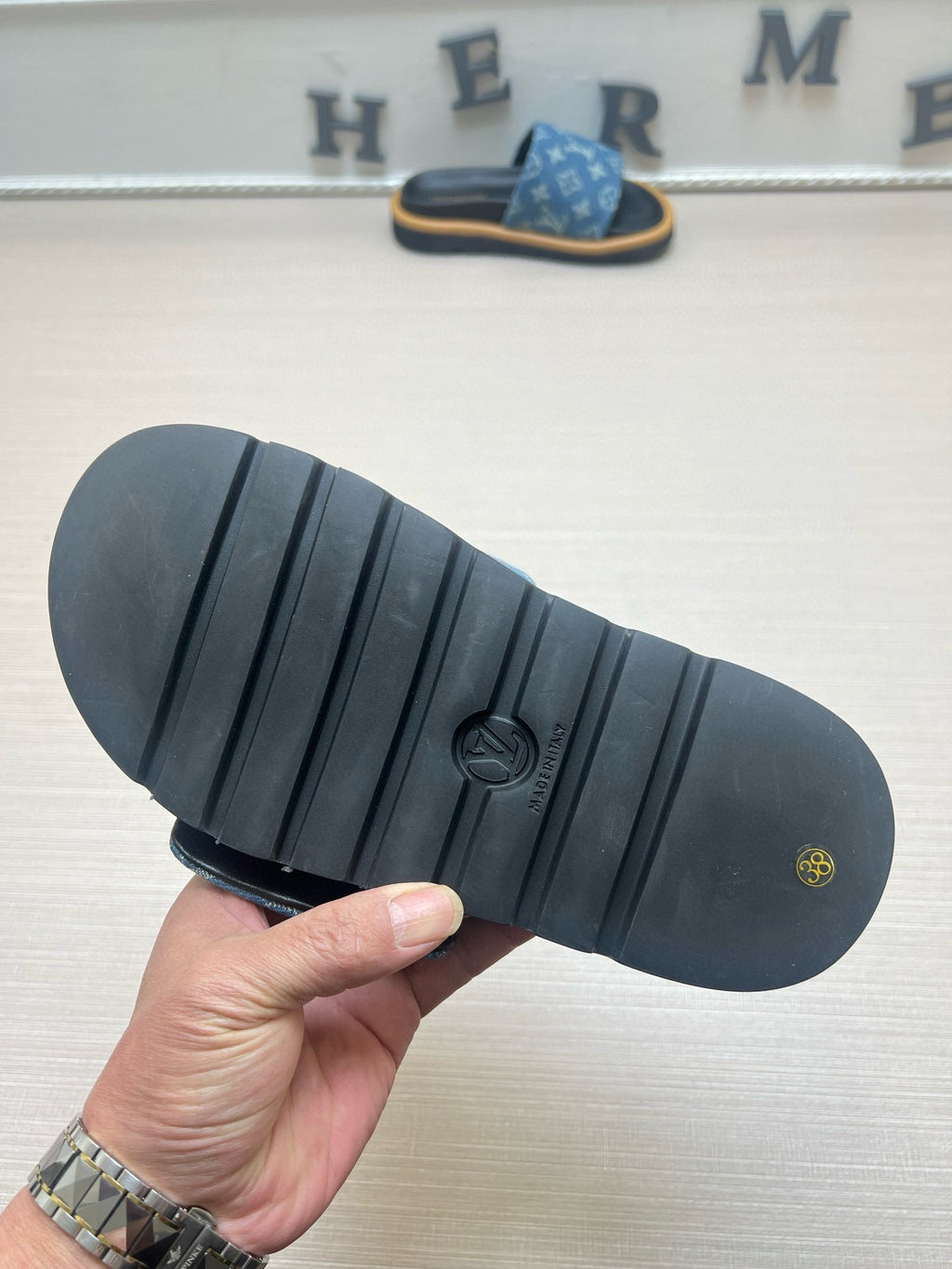 Z5ZE100 Popular slippers Sole thickness 5cm