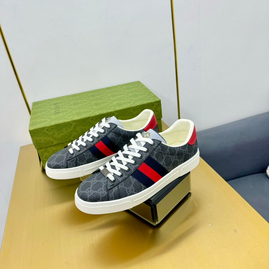 Z2Q105B386 Popular high-quality Shoes