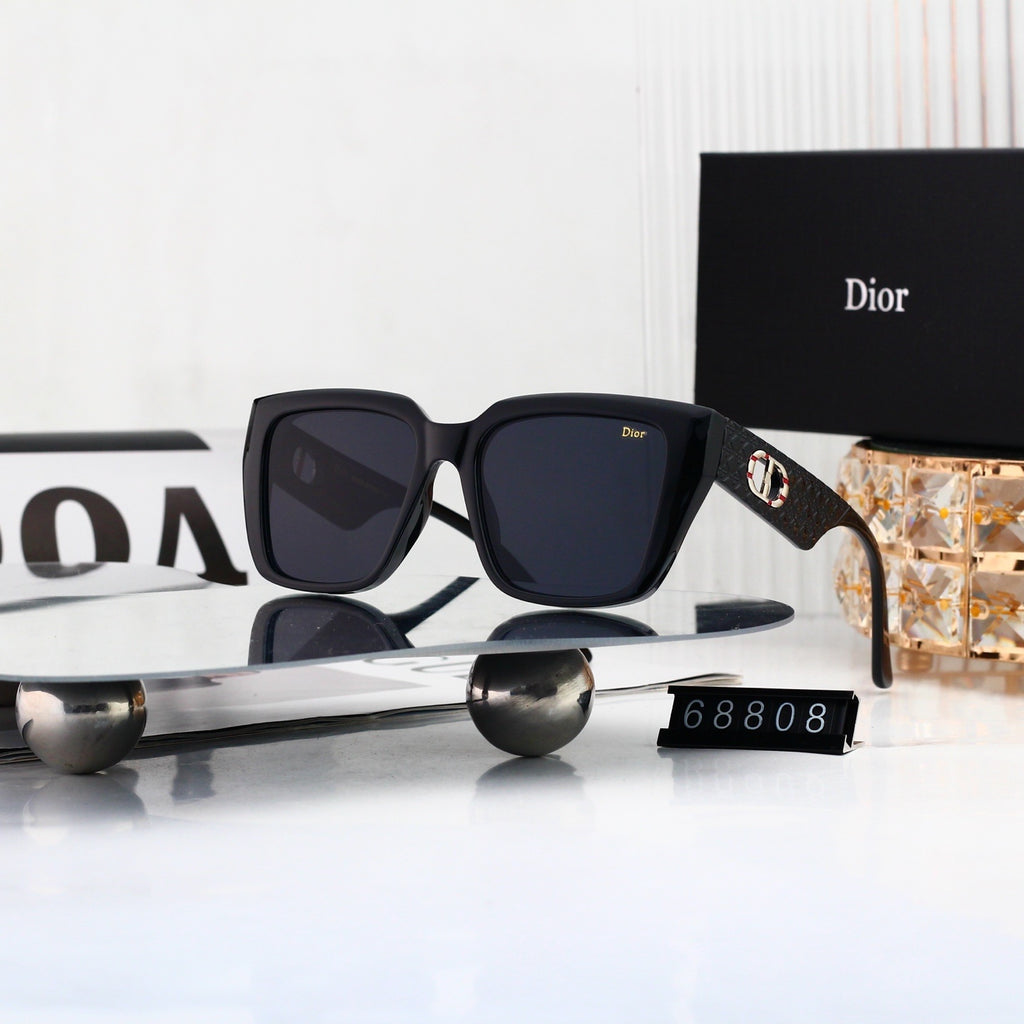 T1P56D55 Popular Sunglasses