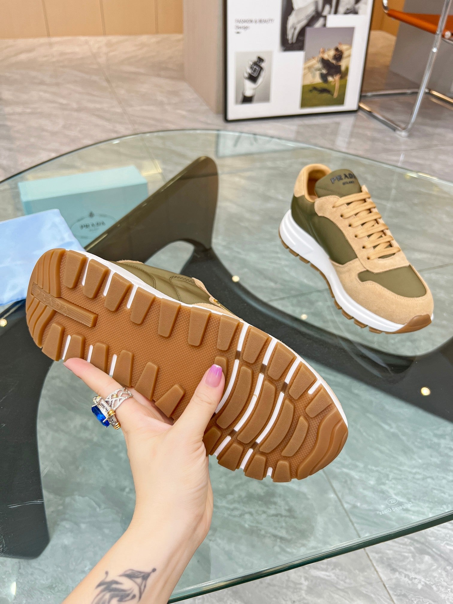Z2LPD5  Popular high-quality shoes