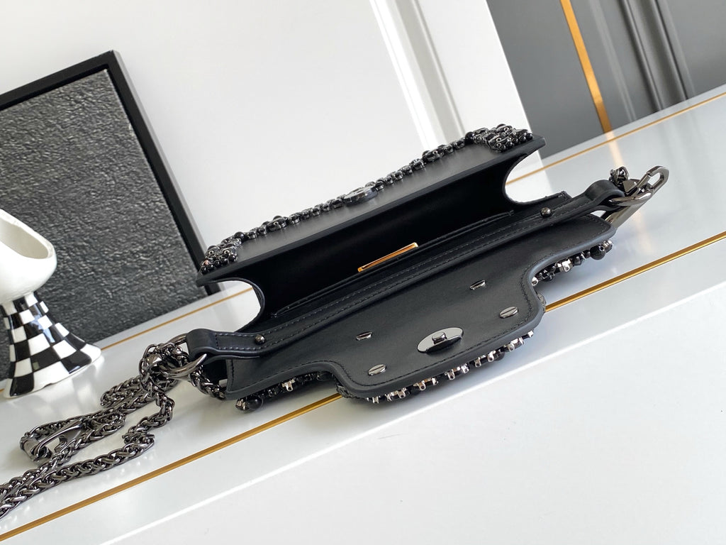 B1P36A74 Popular leather bag
