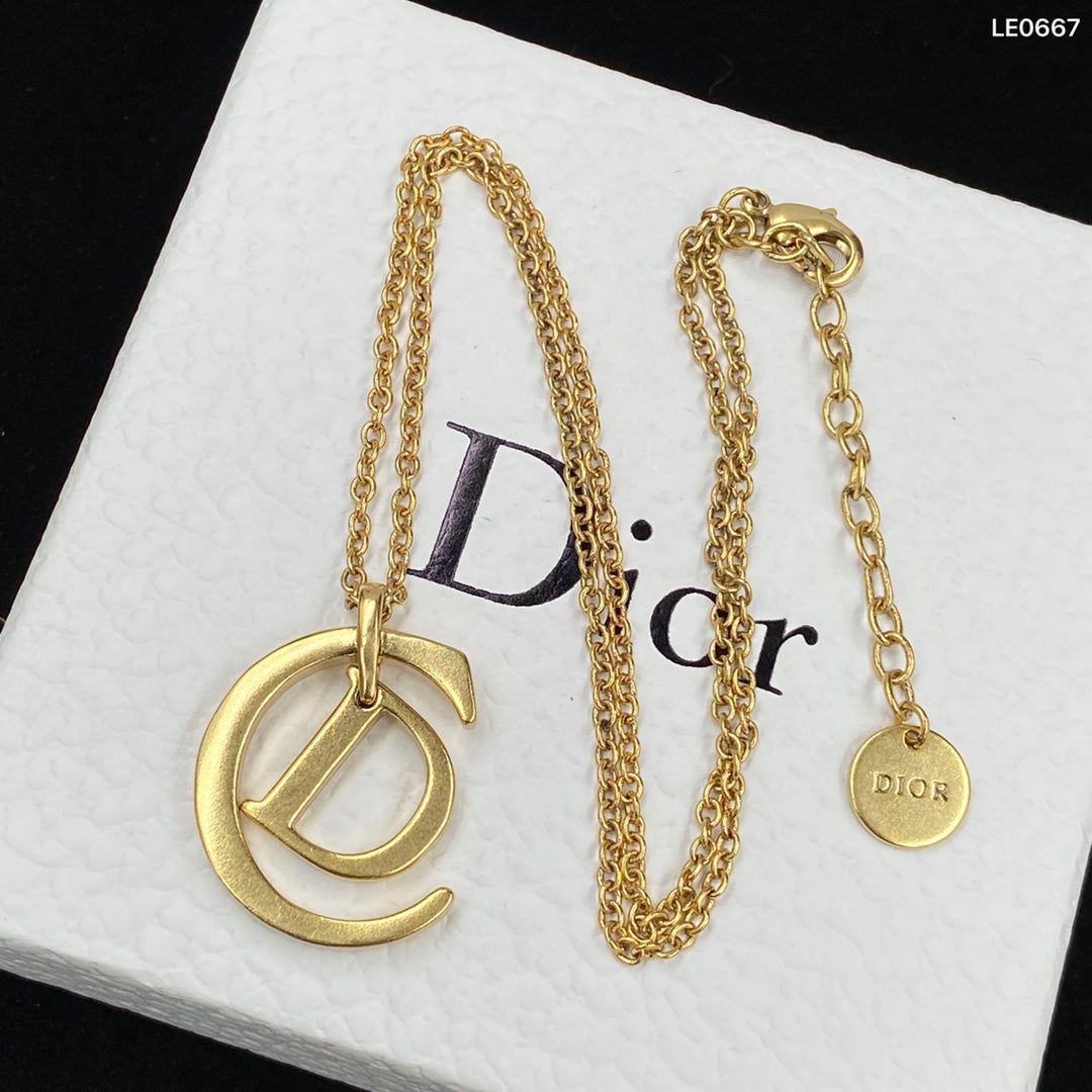 X1R75D22X Popular  Necklaces