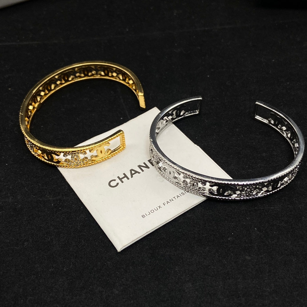X1Q85C101K  Popular Bracelets