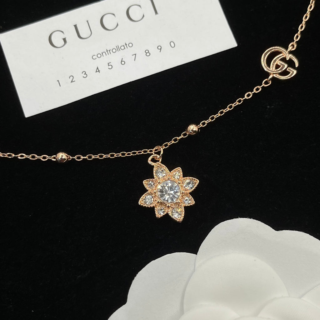 X1R75B27X Popular   Necklaces .