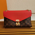 B1X41E83 Popular  leather bag 