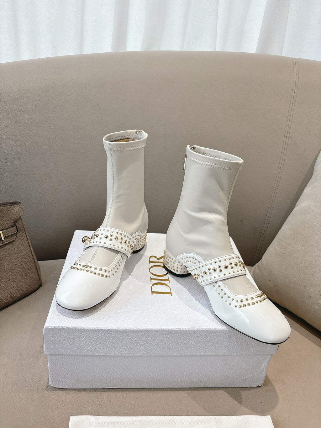 Z2Q95D155  Popular high-quality leather Boots