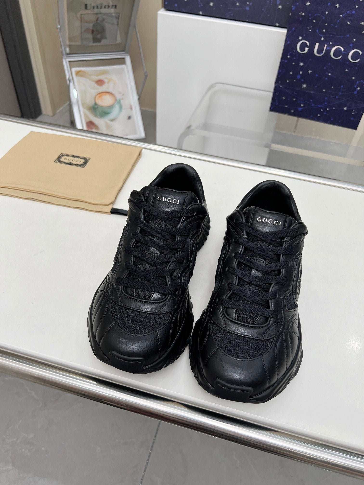 Z2Q95B172  Popular high-quality Shoes