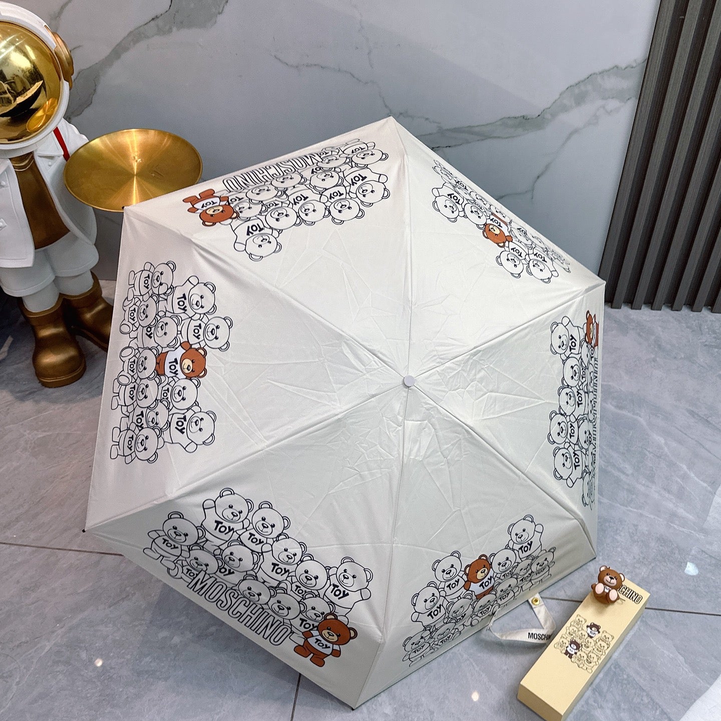 J1R85A47 Popular UV resistant umbrella