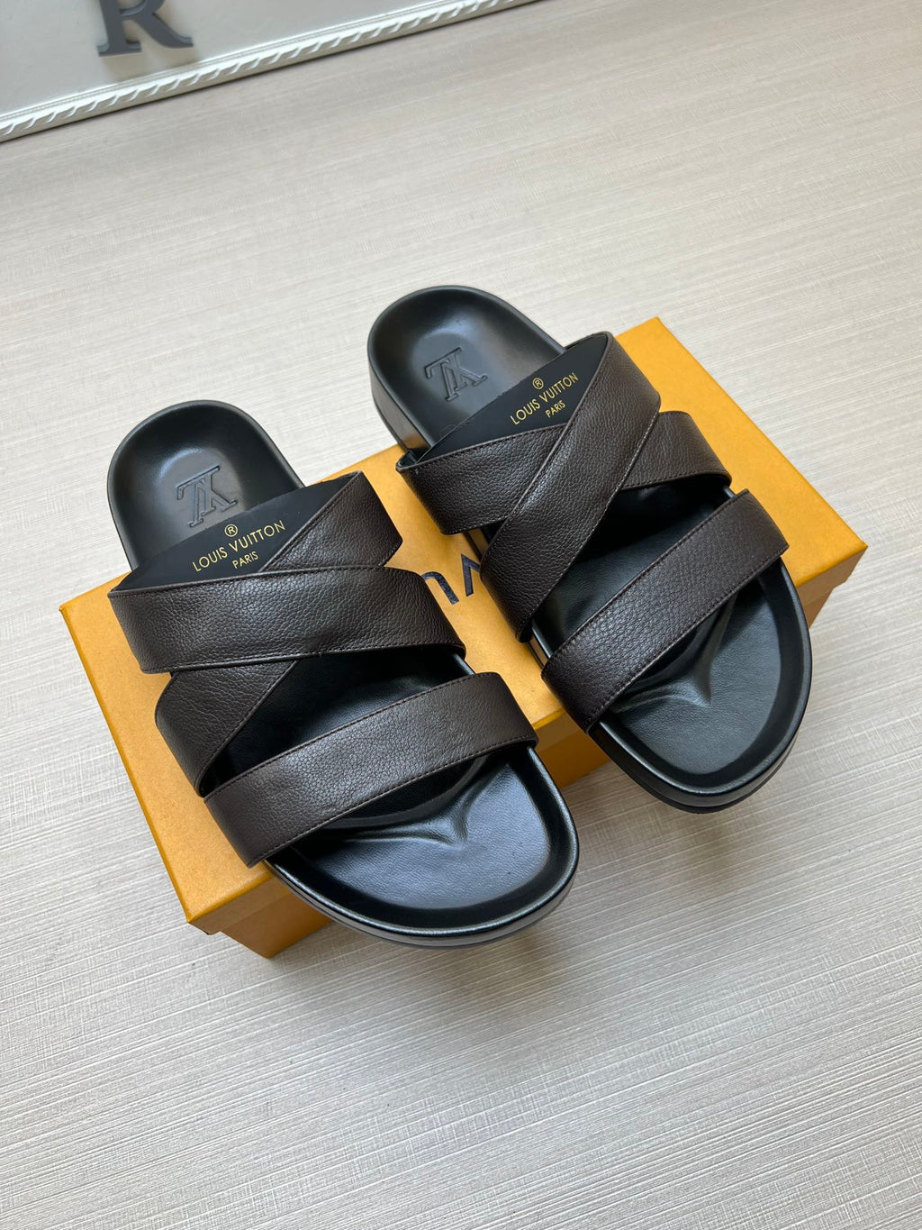 Z5ZE89 Popular slippers