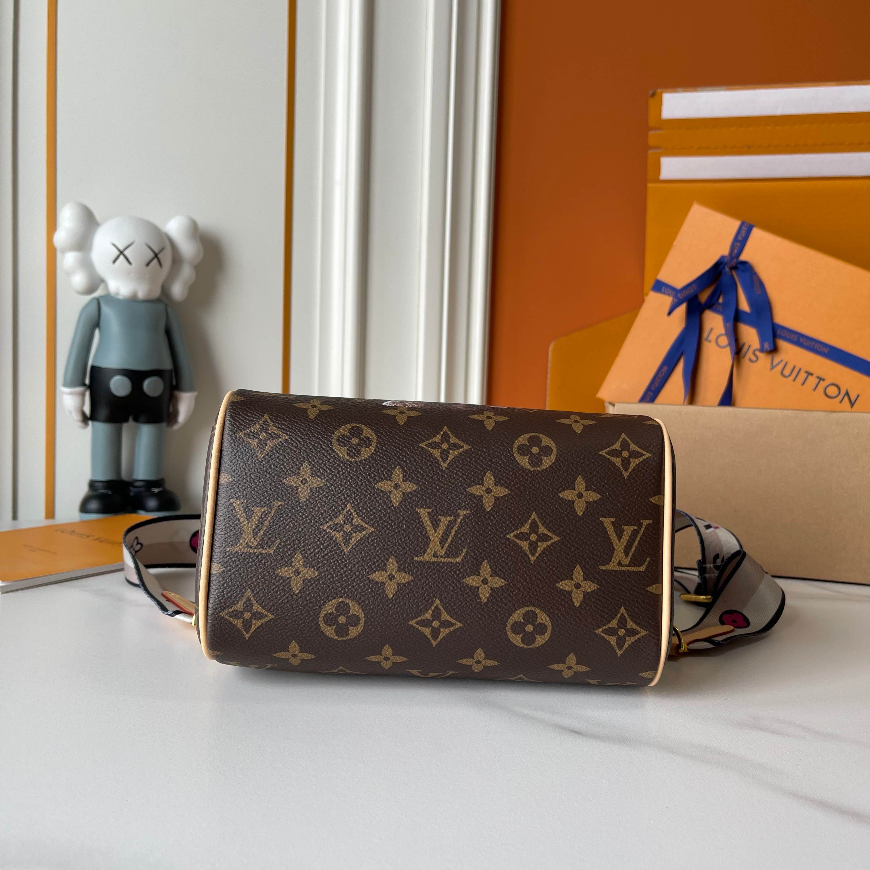 B1P46E78 Popular leather bag