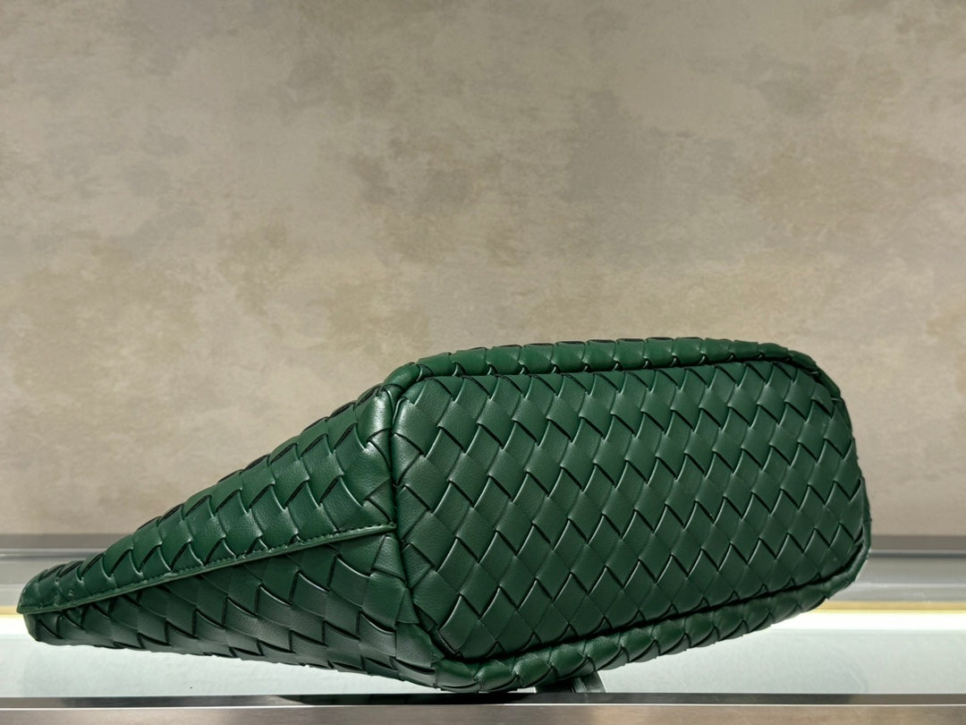 B1X104A70 Popular   High quality leather bag