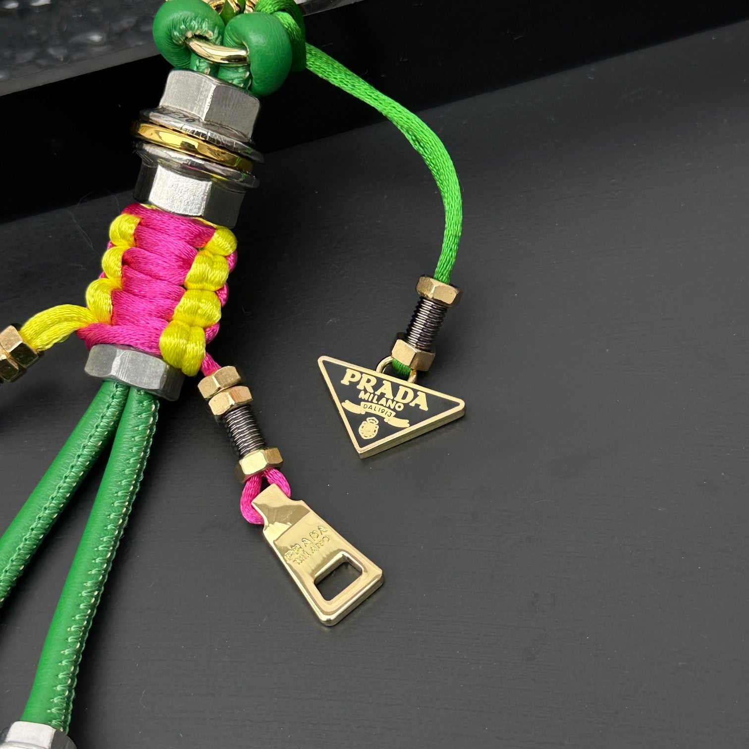 A1Z105P2 Popular bag 's charms accessories