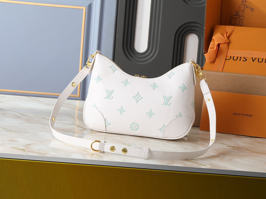 B1R76E49 Popular leather bag