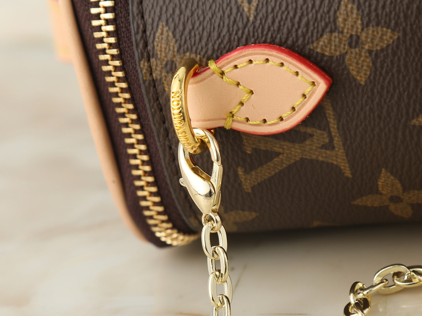 B1P76E3 Popular leather bag