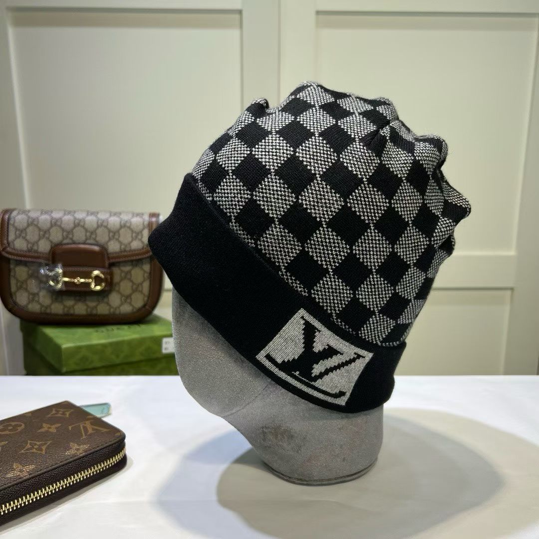 M1R86E51 Popular hats