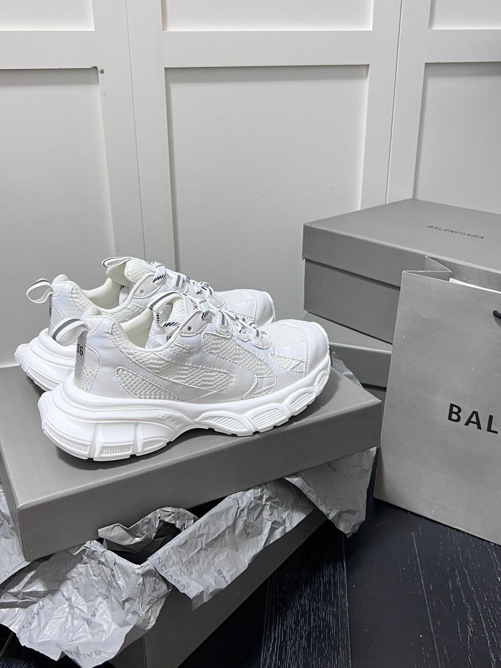 Z1Z54J116 Popular Casual shoes