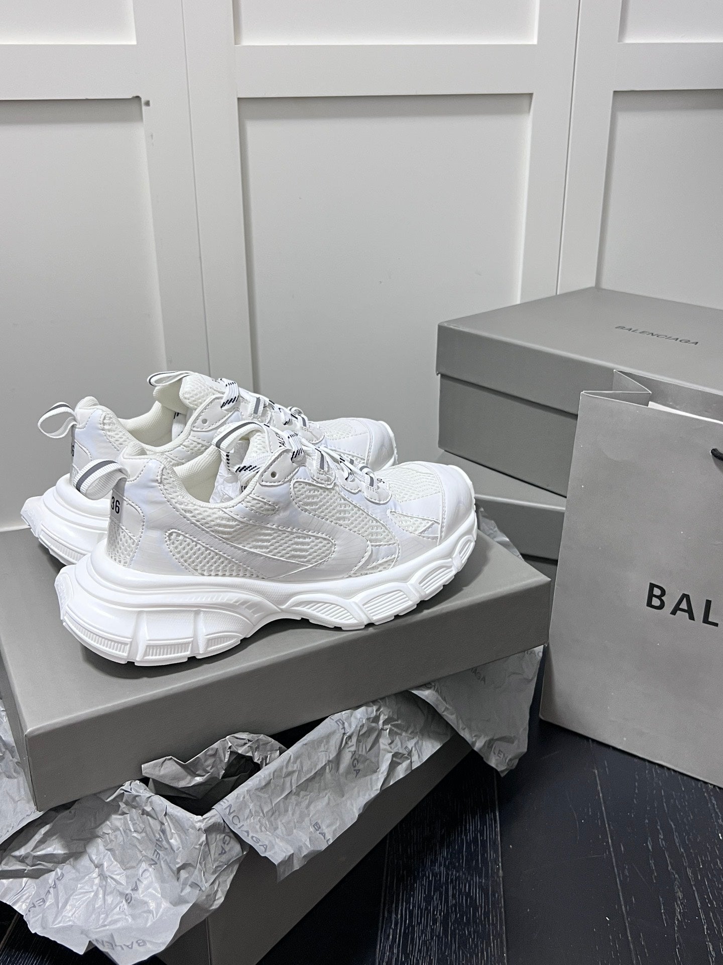 Z1Z54J116 Popular Casual shoes