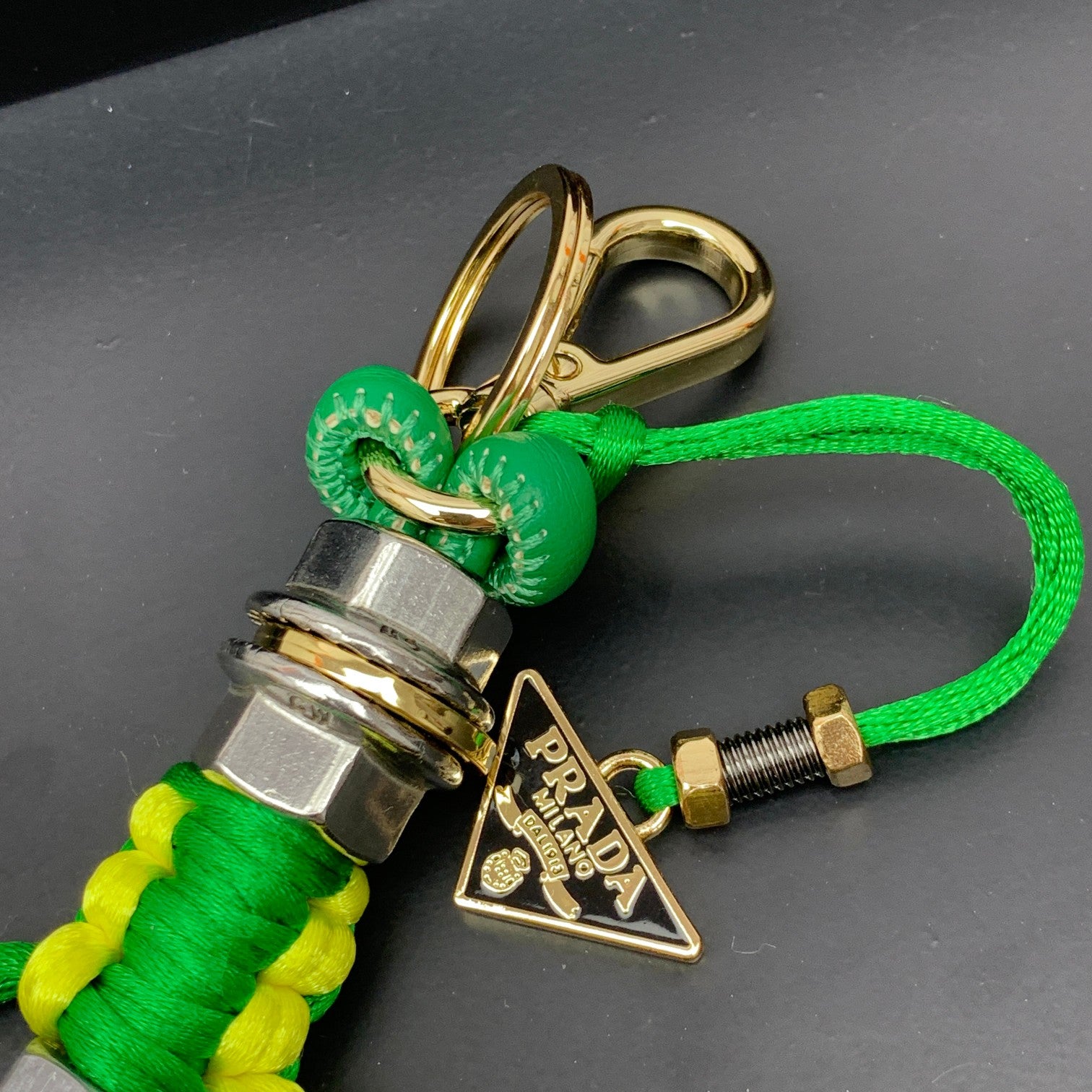 A1Z105P1 Popular bag 's charms accessories