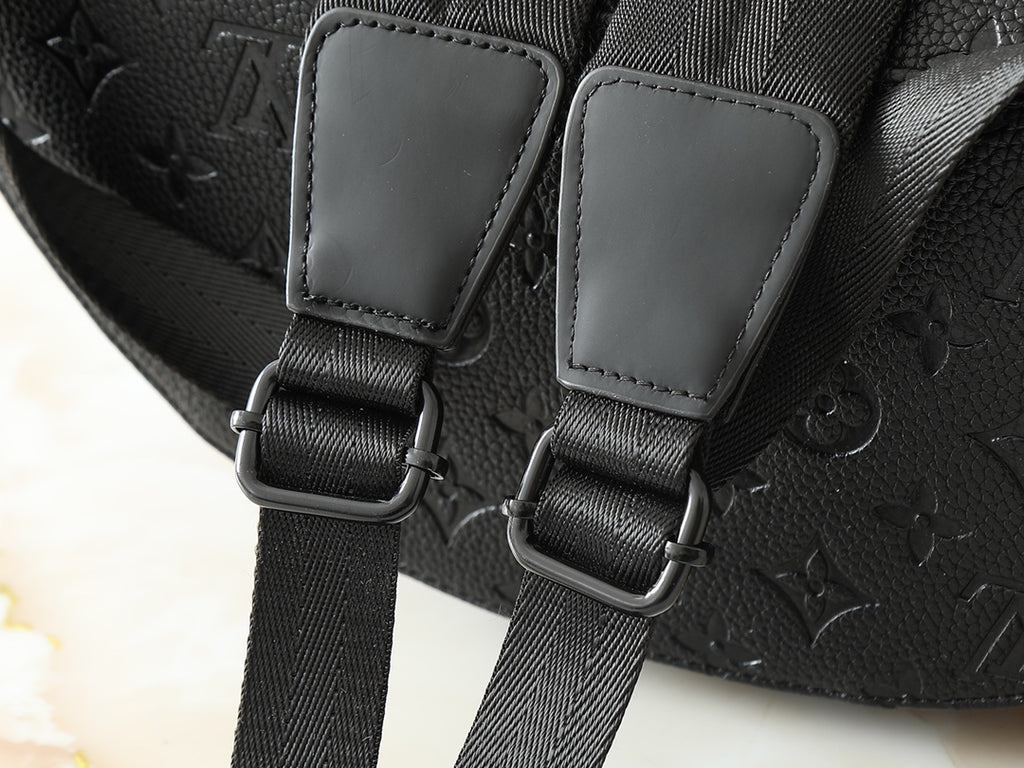 B1W25E70 Popular  Backpacks