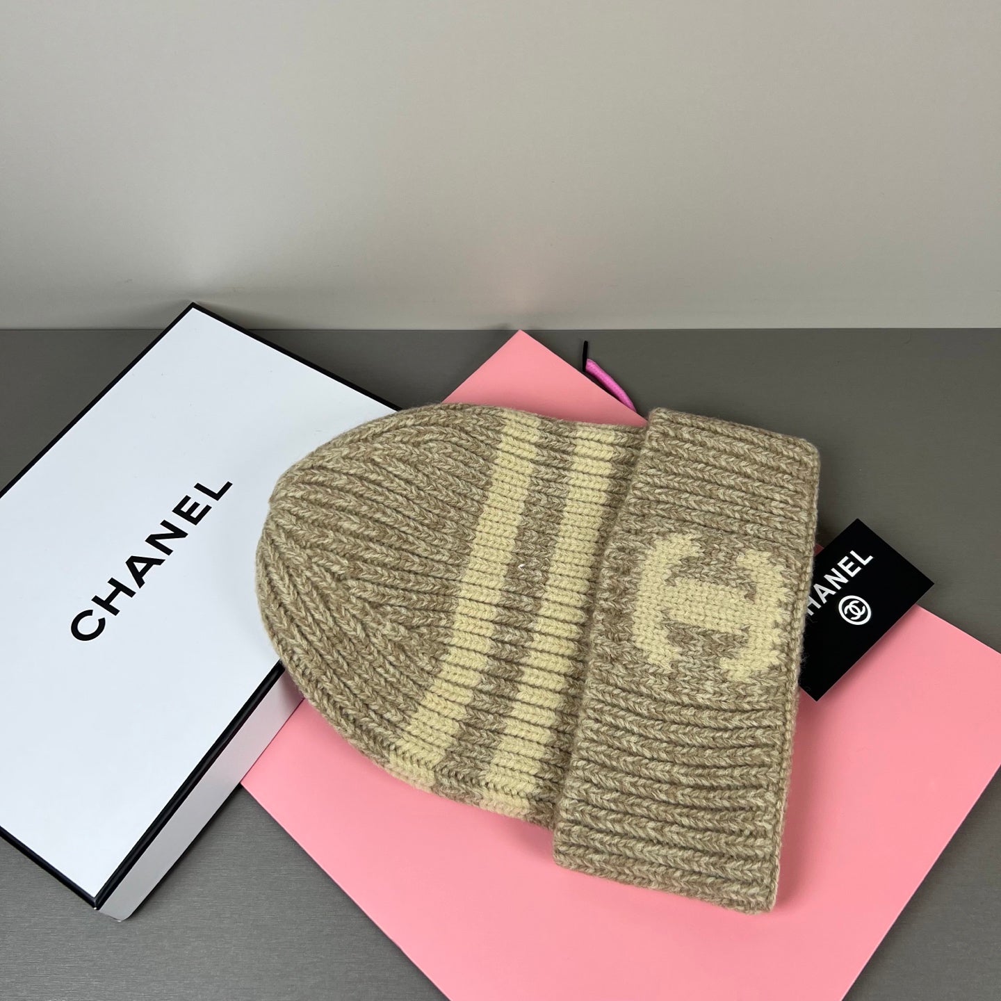 M1R86C4 Popular hats
