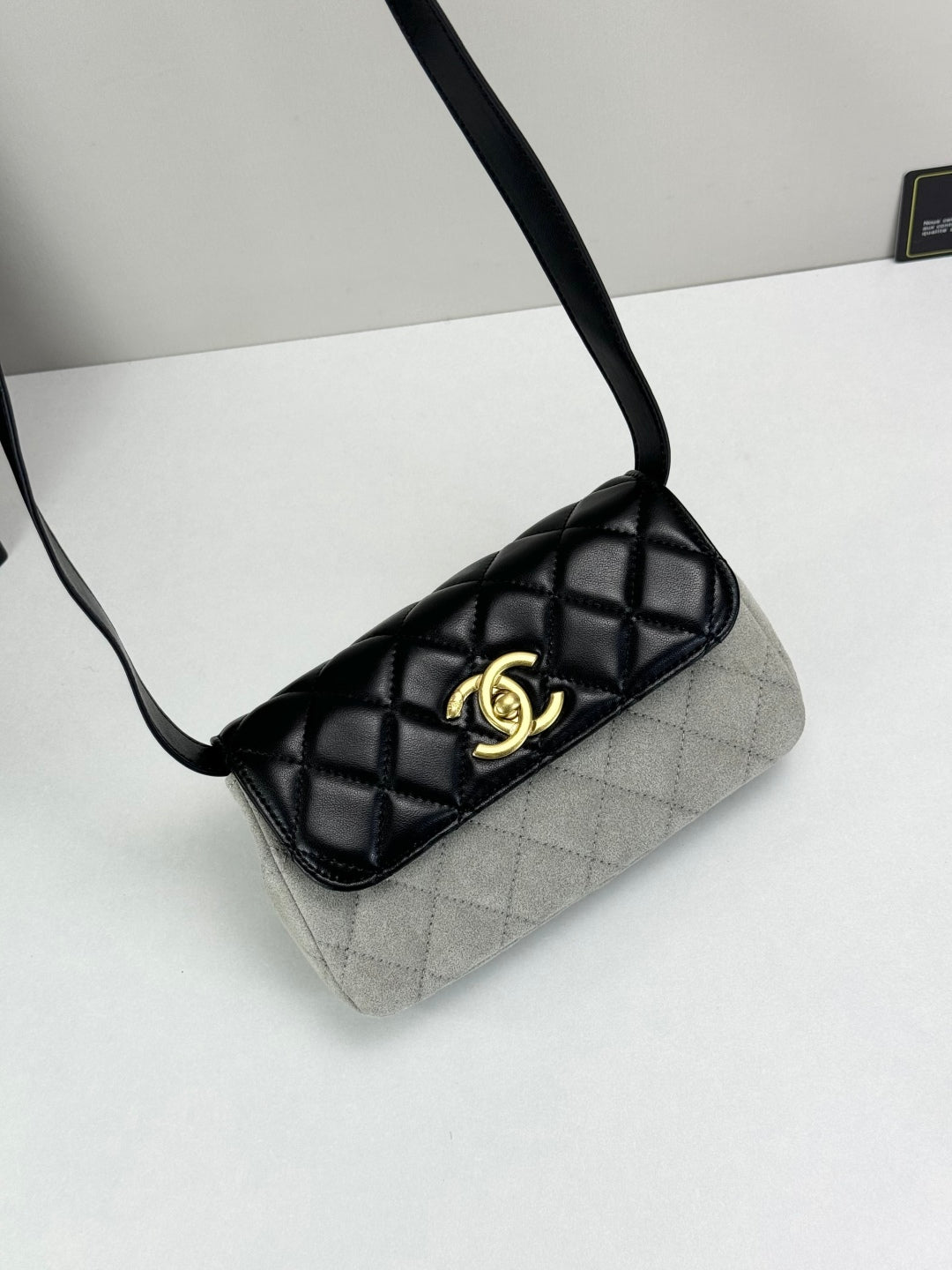 B1R15C61  Popular   leather bag