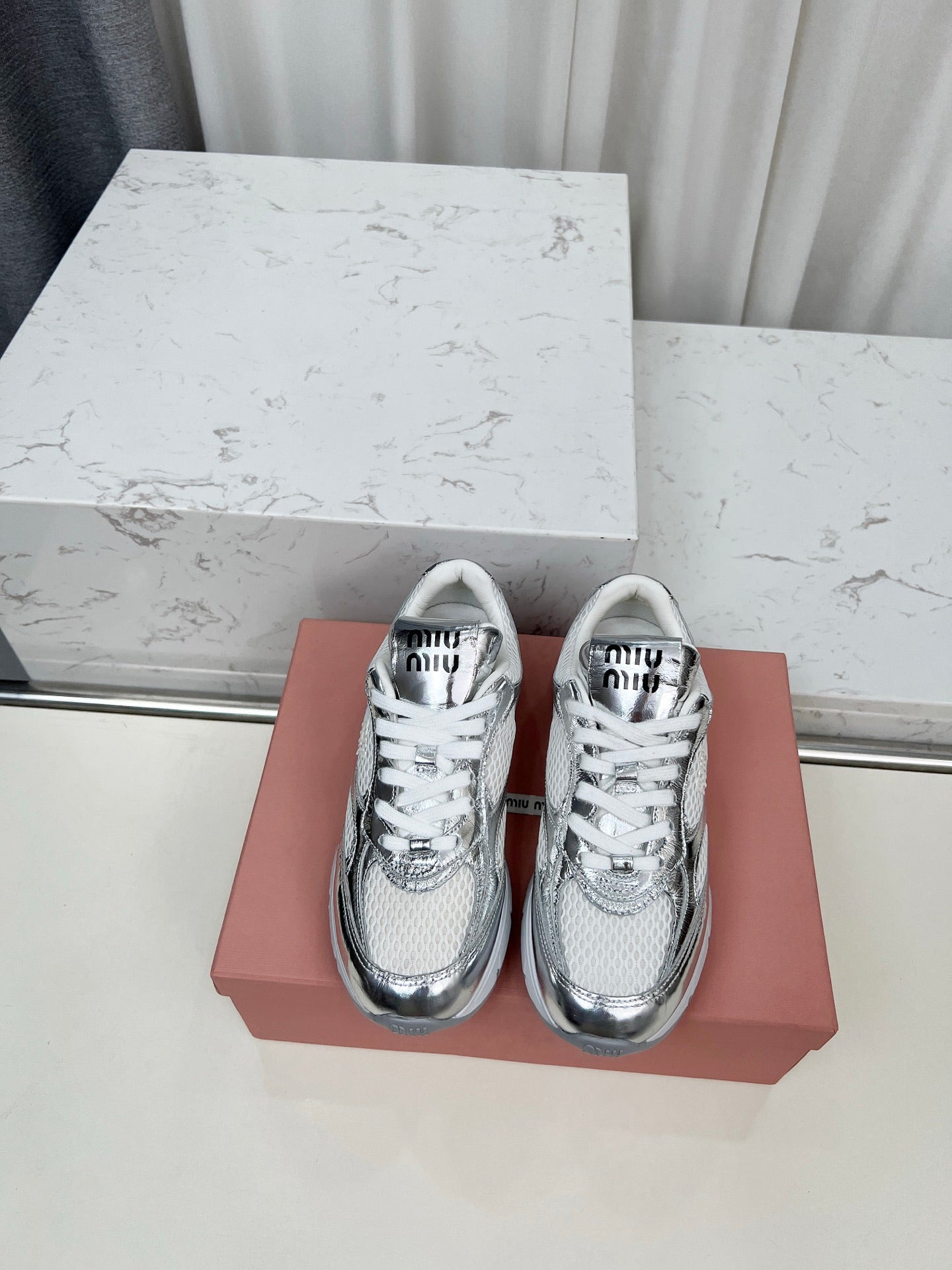 Z2Z85A47  Popular high quality shoes