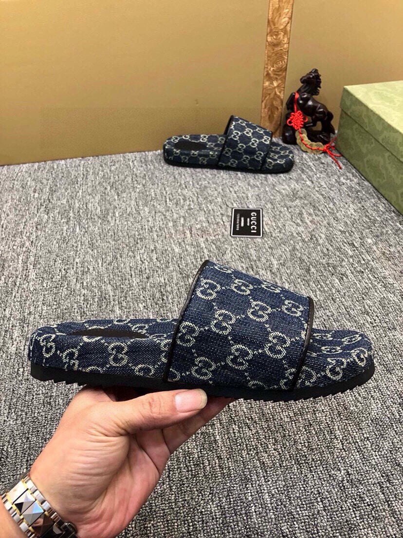 Z5R76B2 Popular Slippers