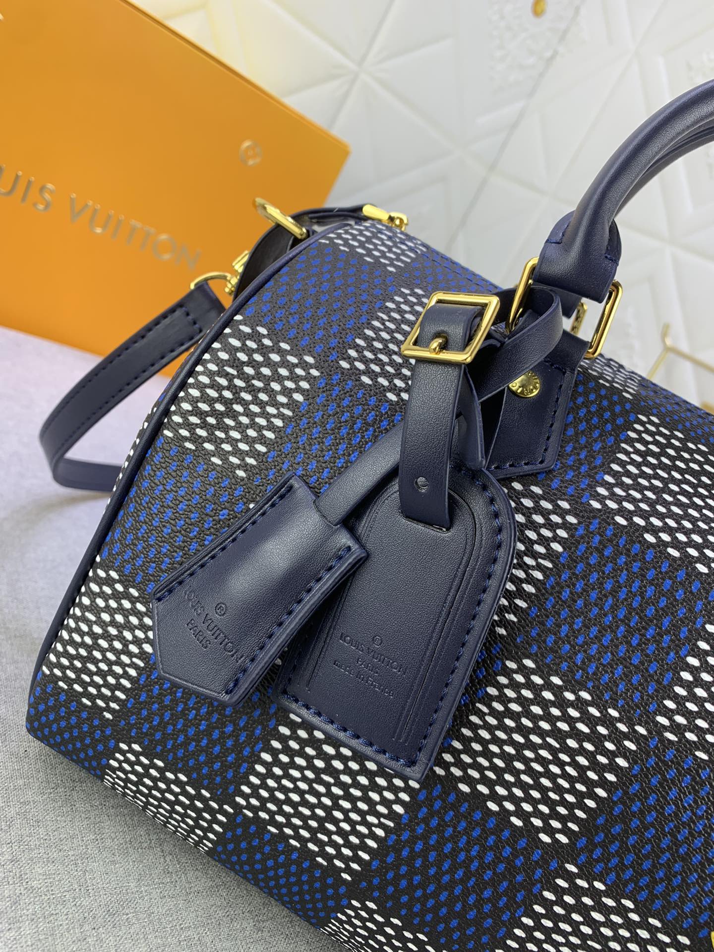 B12X44E269 Popular  leather bag 