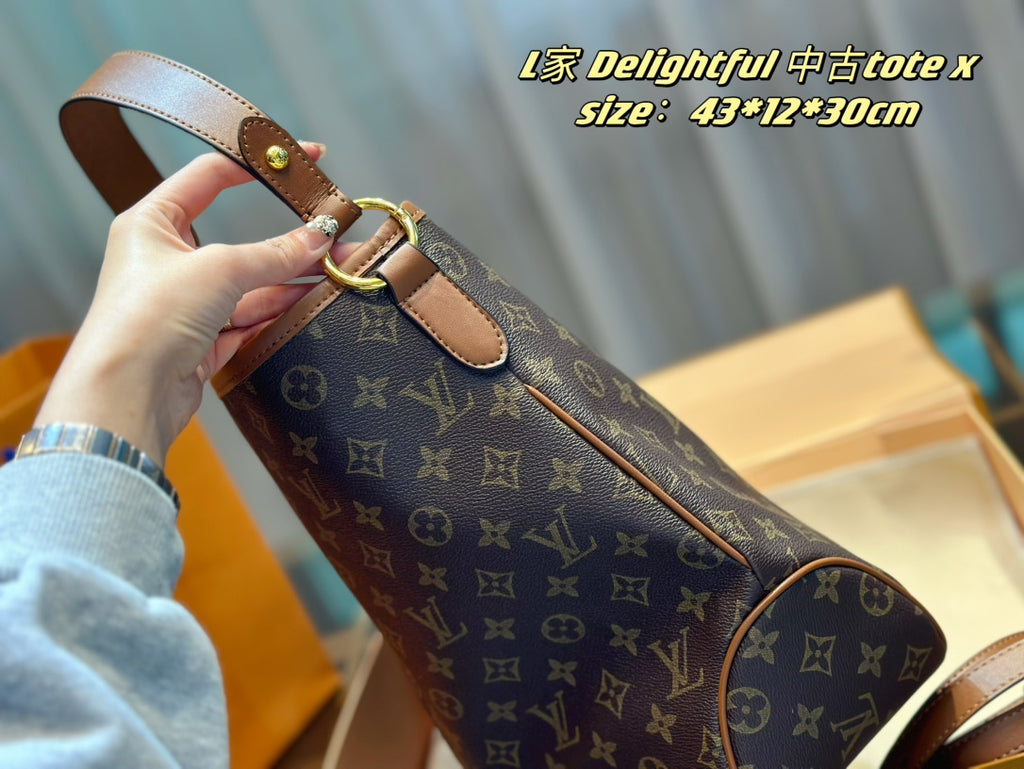 B6X103E213 Popular   leather bag 