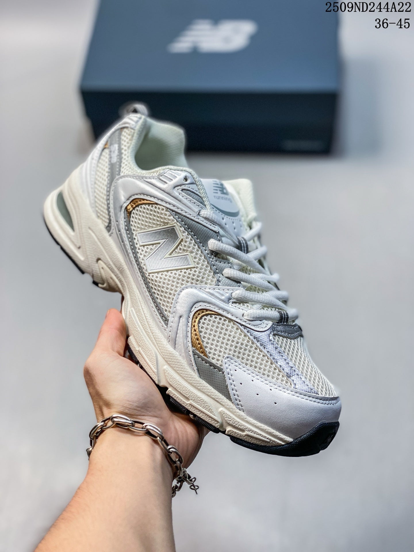 Z4Q95A68 Popular Shoes