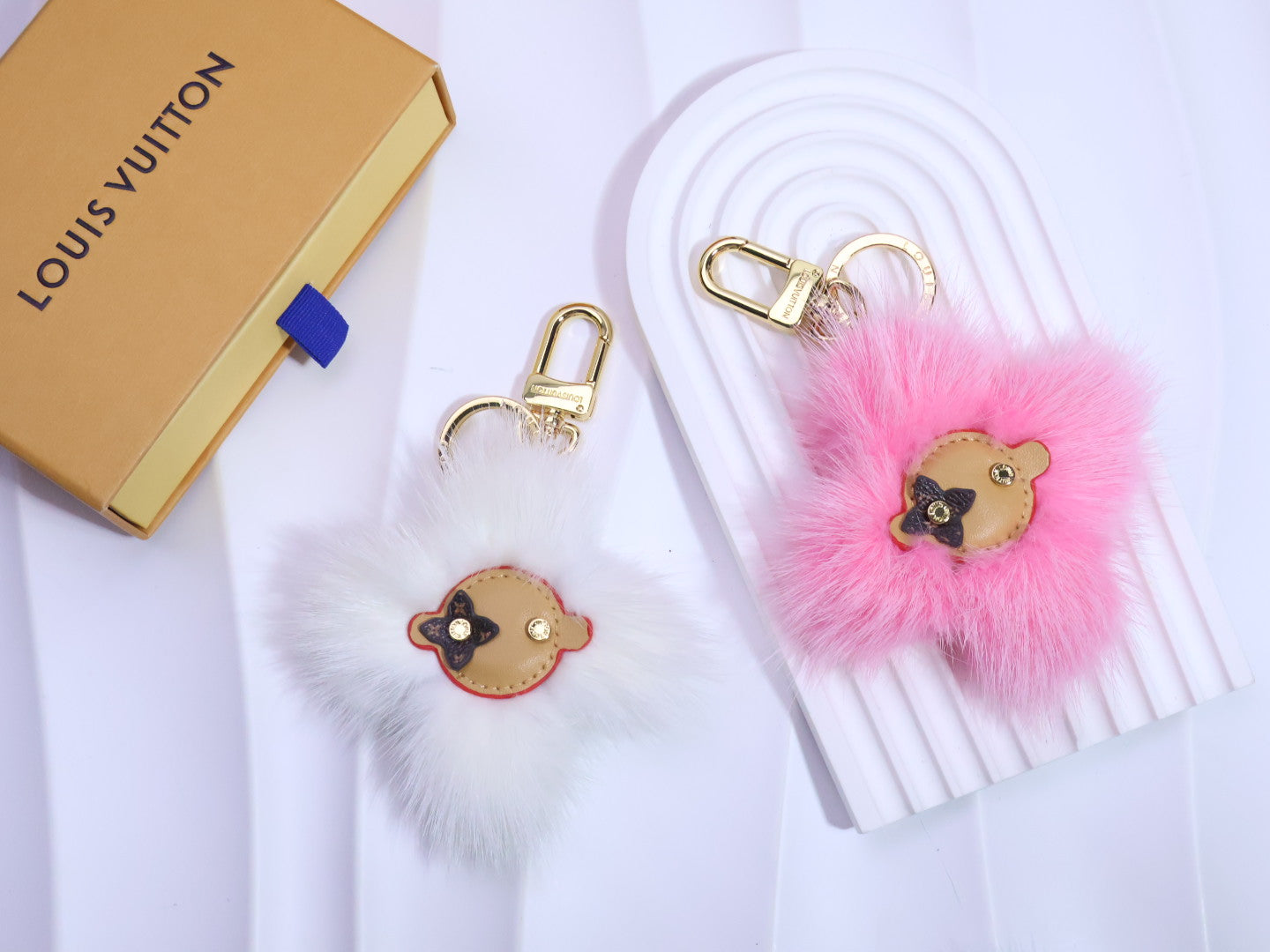 A1Q105E26 Popular bag 's charms accessories