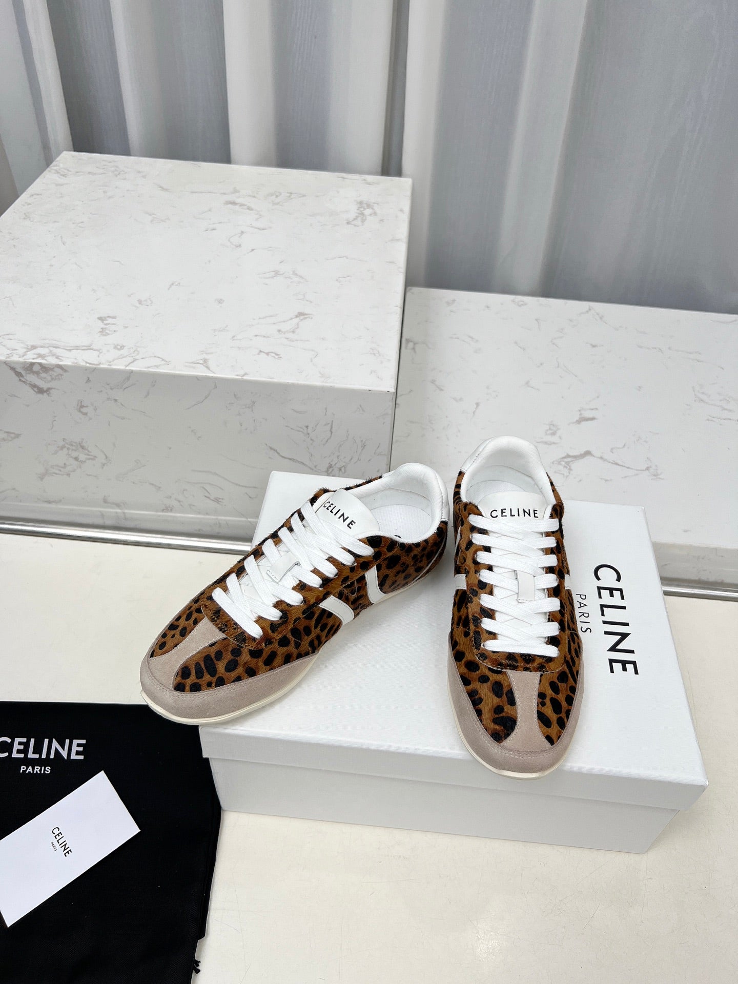 Z2Q105N270 Popular high-quality Shoes