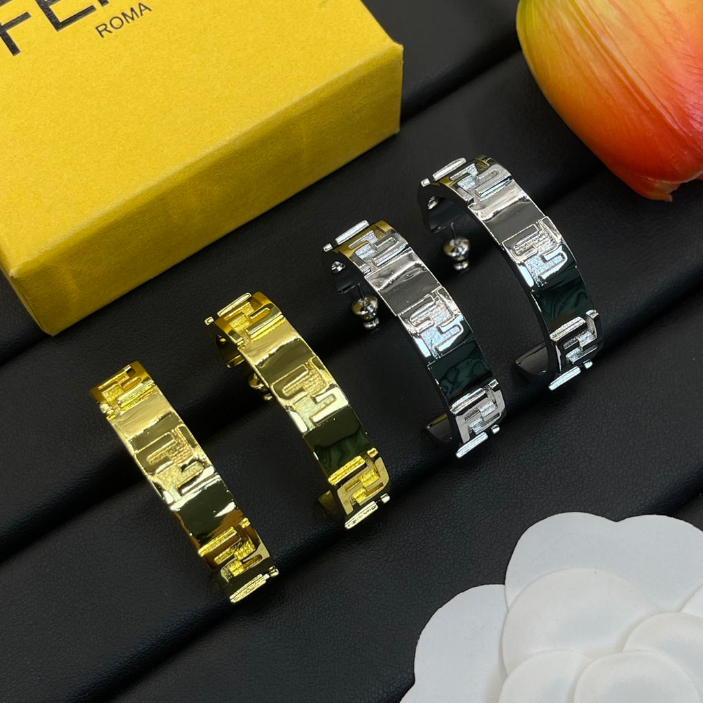 X1Z94F645E Popular Earrings