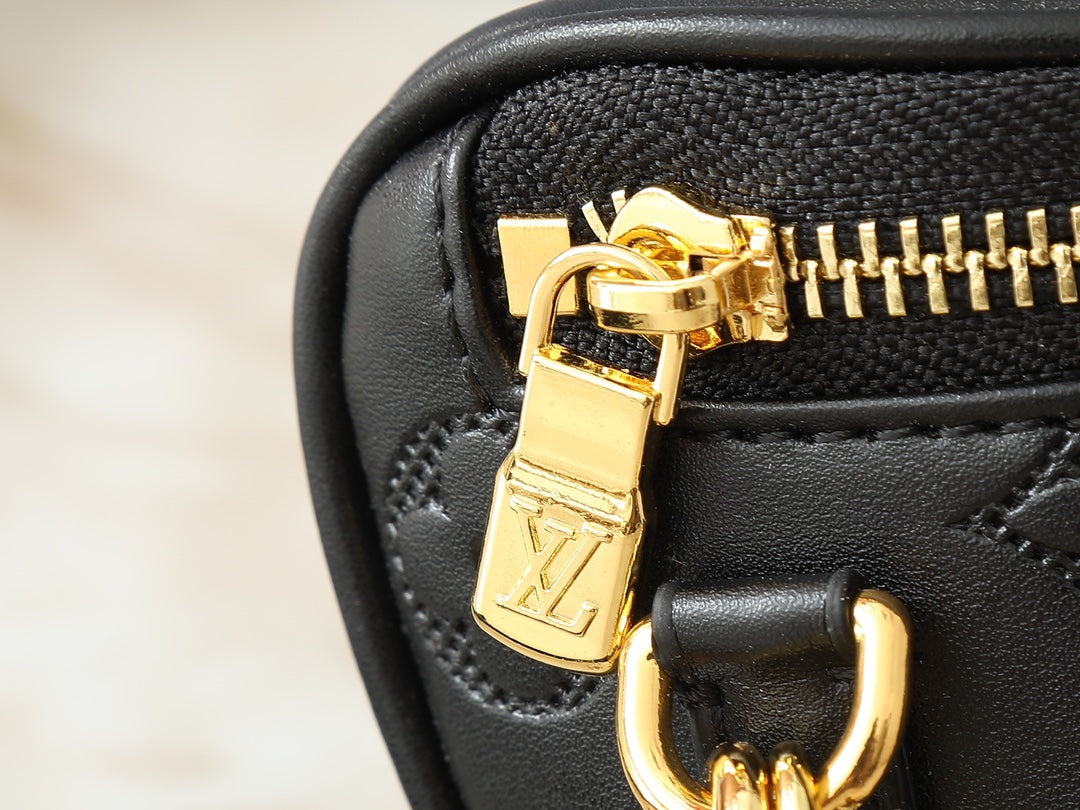 B1N55E59 Popular   leather bag