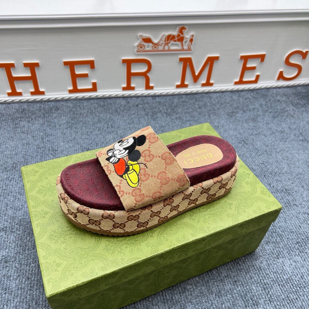 Z5ZB122 Popular slippers  Sole thickness 5.5cm