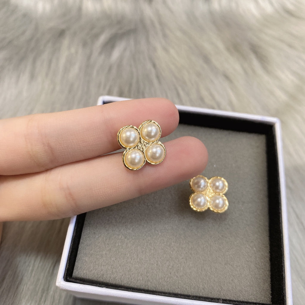 X1Z54A461E Popular Earrings