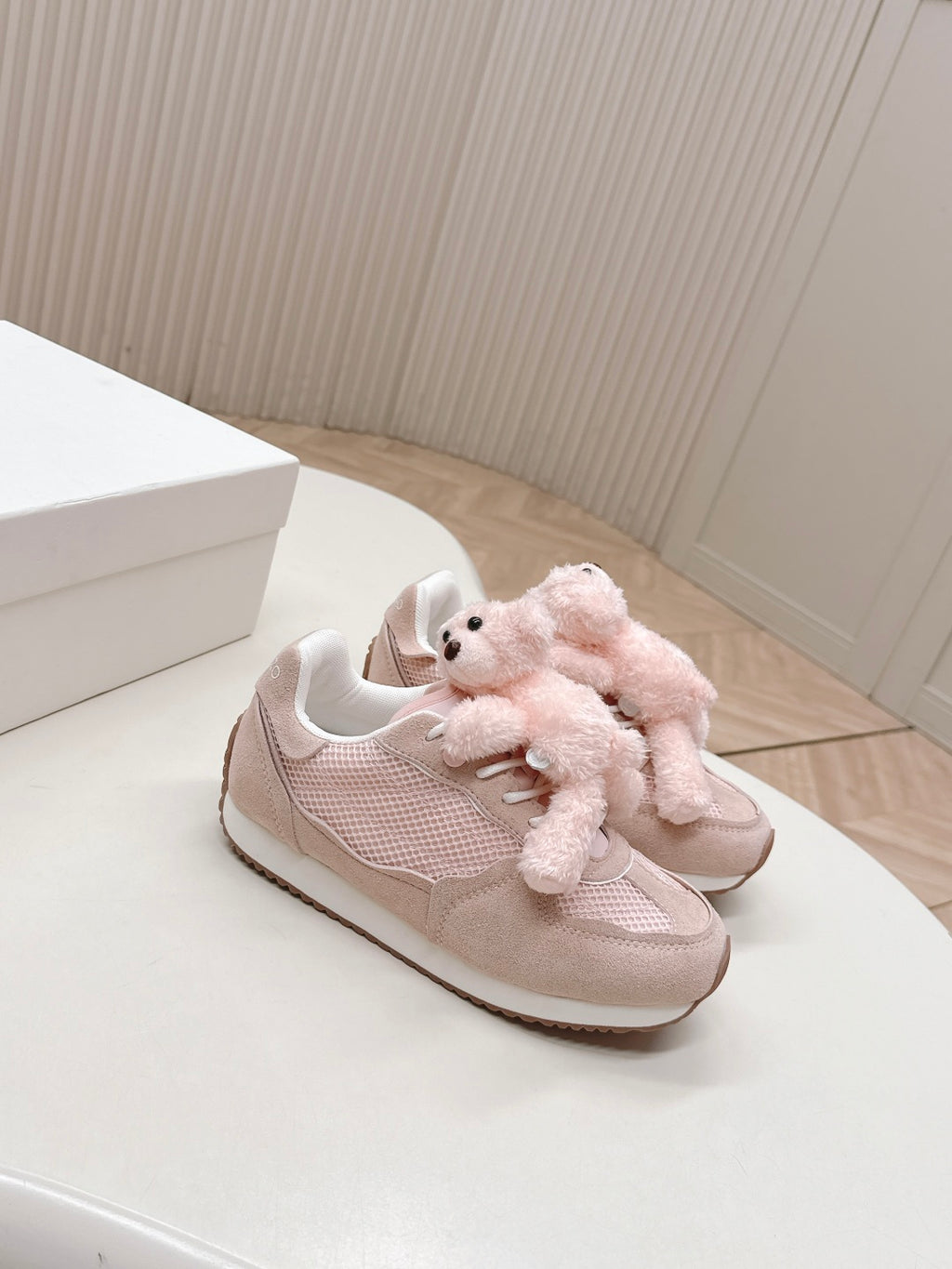 Z2Q95A140  Popular high-quality Shoes