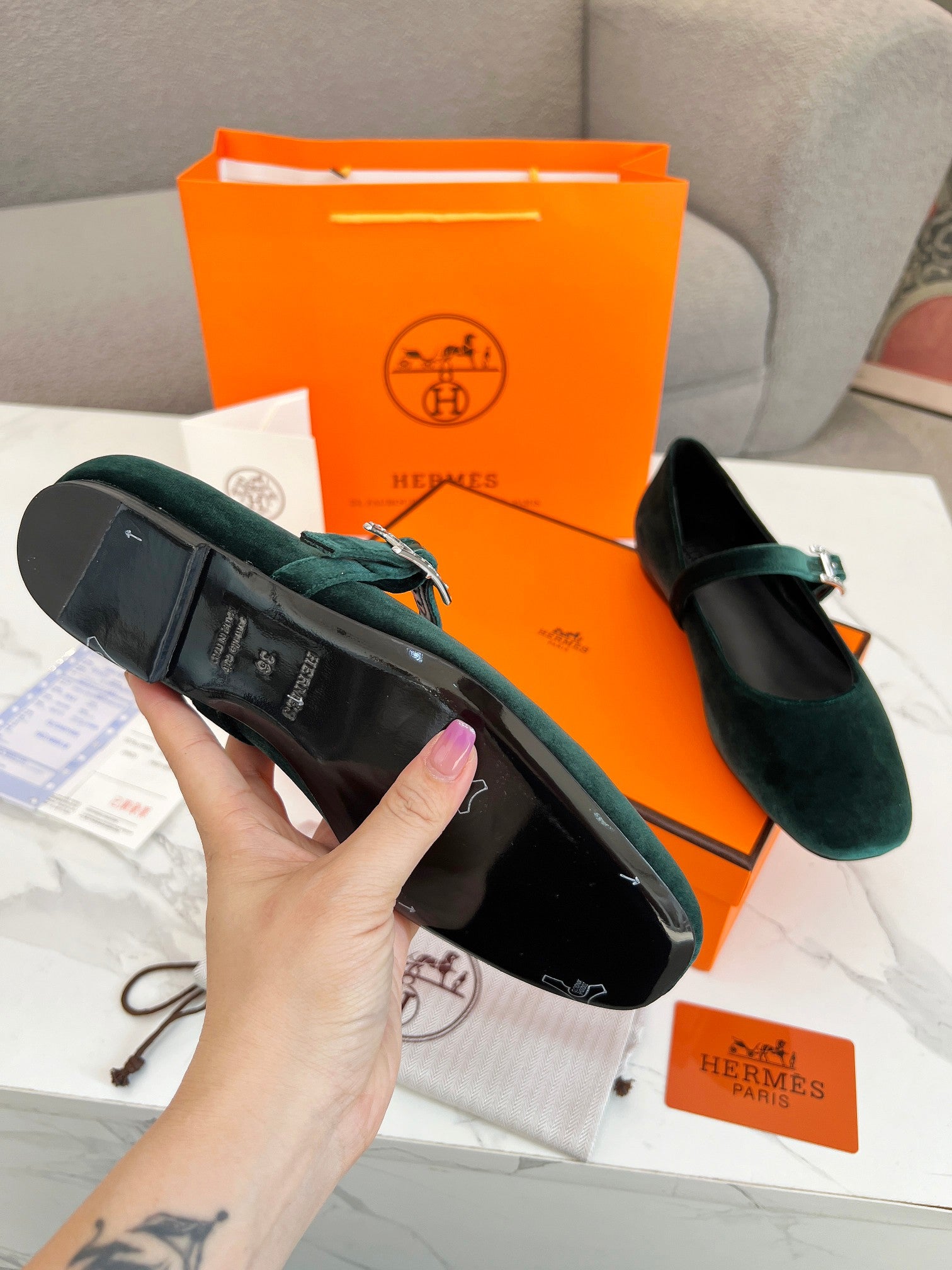 Z2Z85H49  Popular leather Shoes