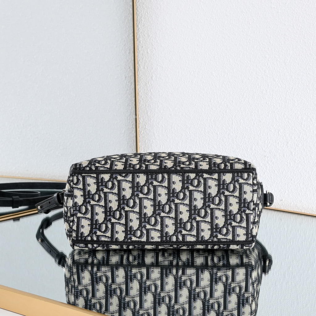 B1R76D44 Popular bag